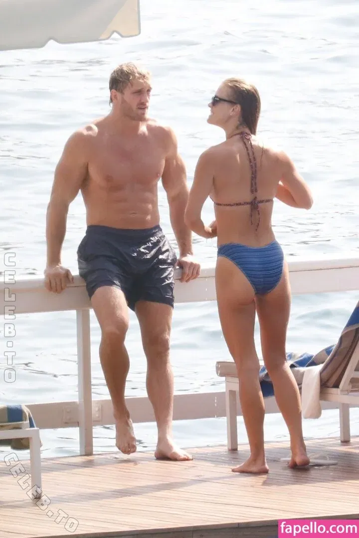 nina_agdal Onlyfans Photo Gallery 