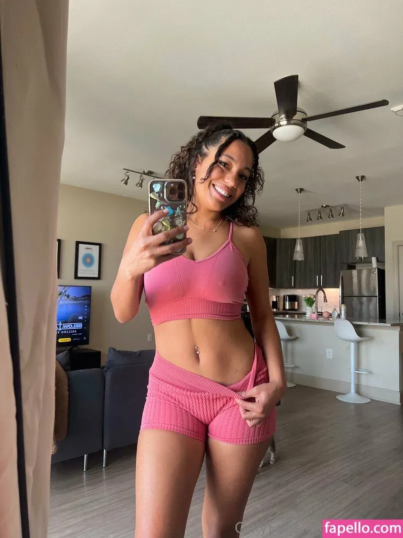 sexcmia Onlyfans Photo Gallery 