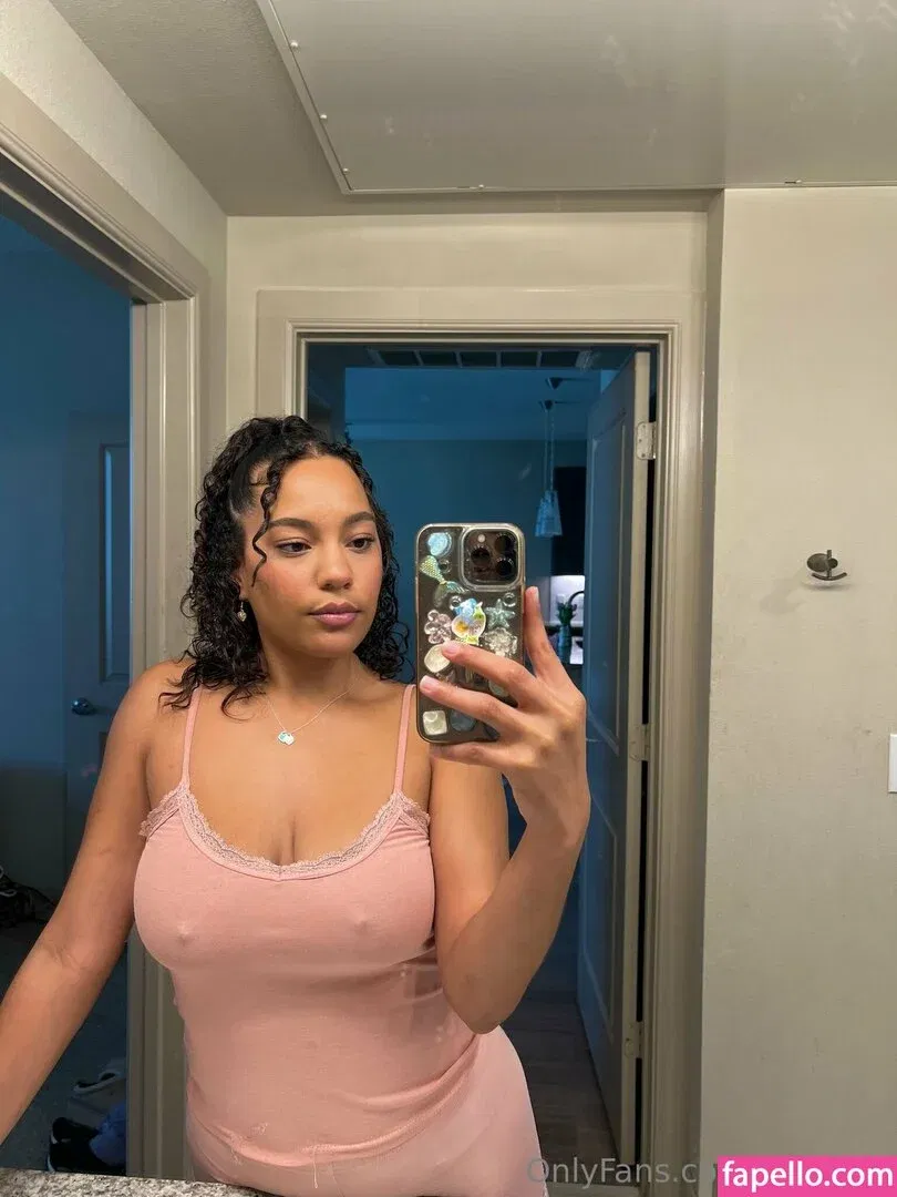 sexcmia Onlyfans Photo Gallery 