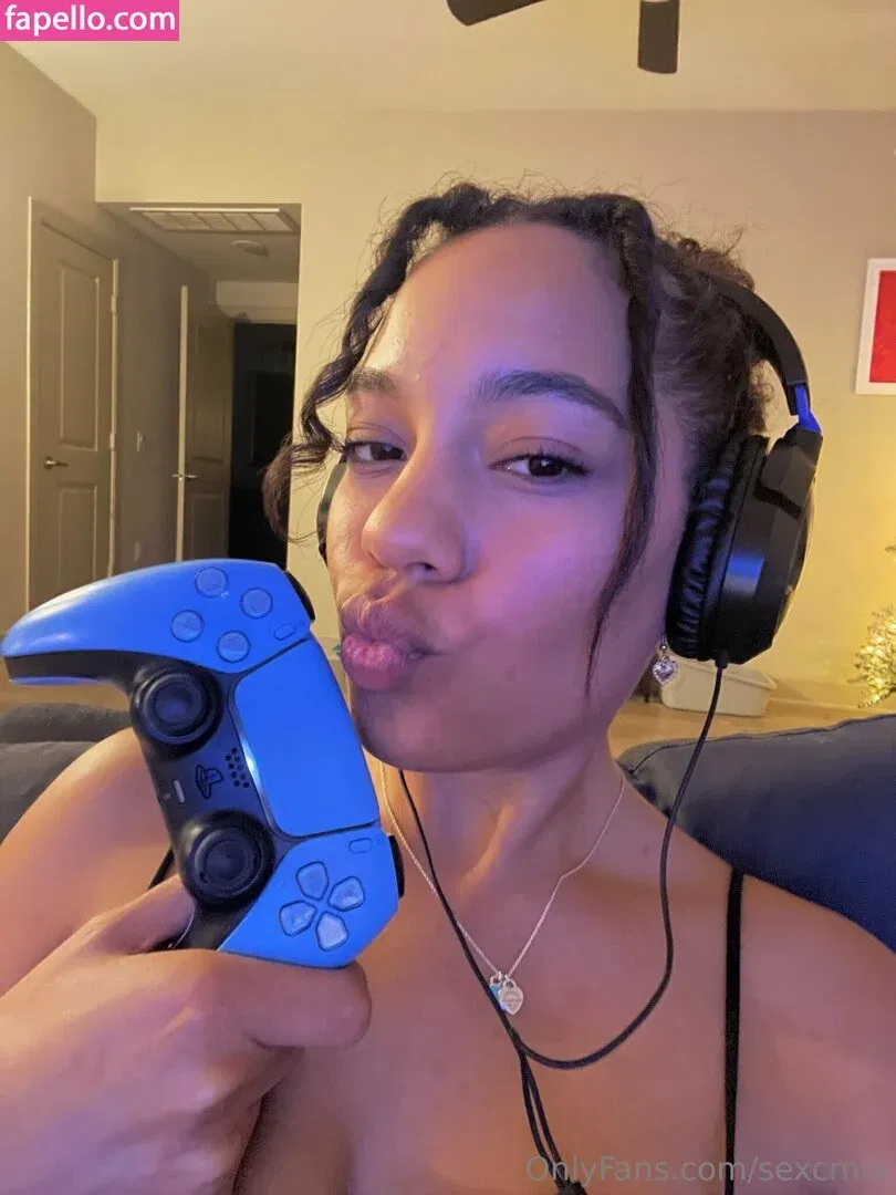 sexcmia Onlyfans Photo Gallery 