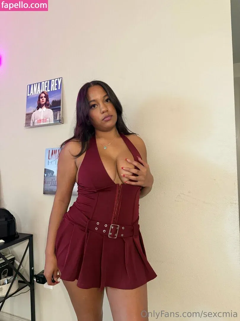 sexcmia Onlyfans Photo Gallery 
