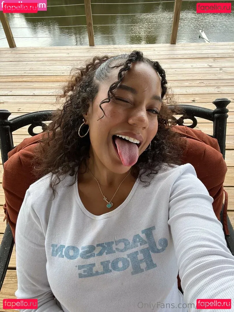 sexcmia Onlyfans Photo Gallery 