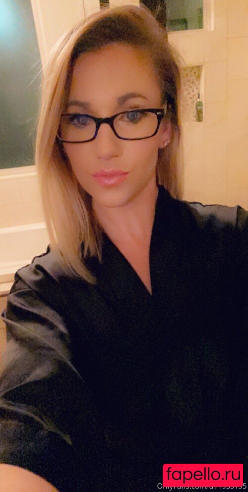 lbukawski Onlyfans Photo Gallery 