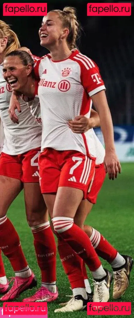 Giulia Gwinn Onlyfans Photo Gallery 