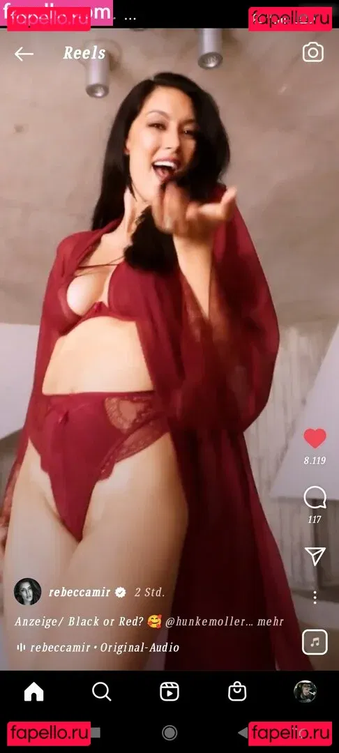 Rebecca Mir Onlyfans Photo Gallery 