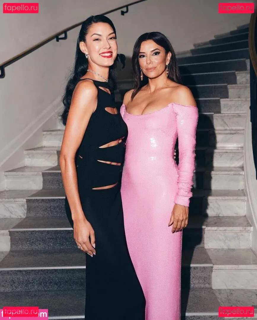 Rebecca Mir Onlyfans Photo Gallery 