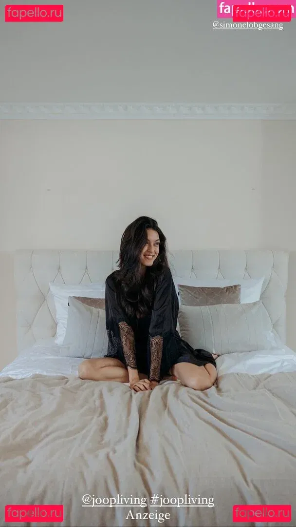 Rebecca Mir Onlyfans Photo Gallery 