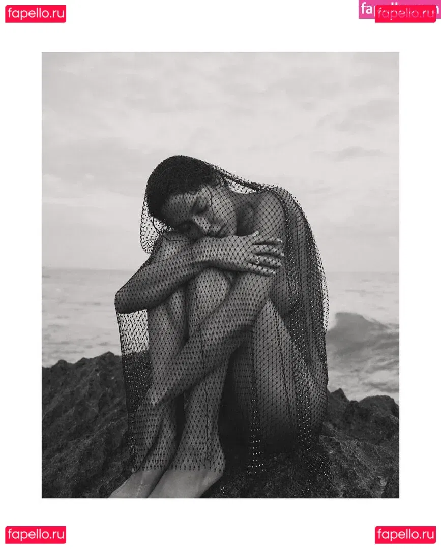 Rebecca Mir Onlyfans Photo Gallery 