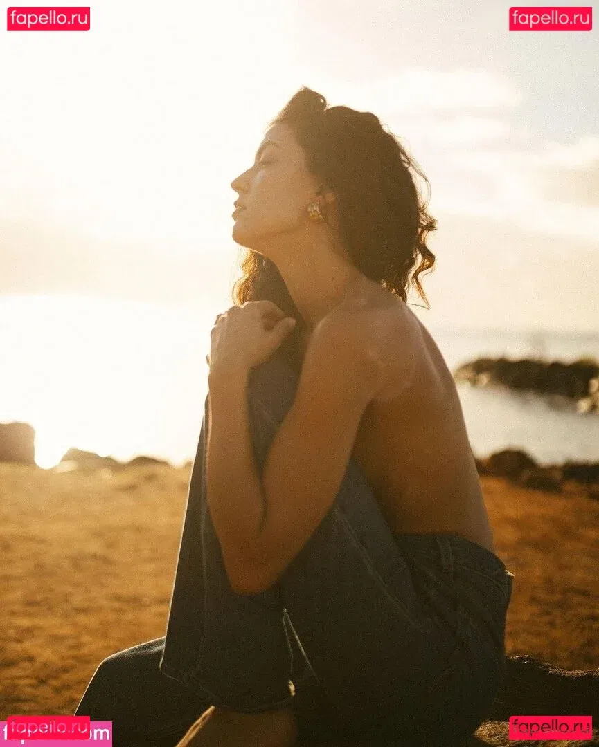 Rebecca Mir Onlyfans Photo Gallery 