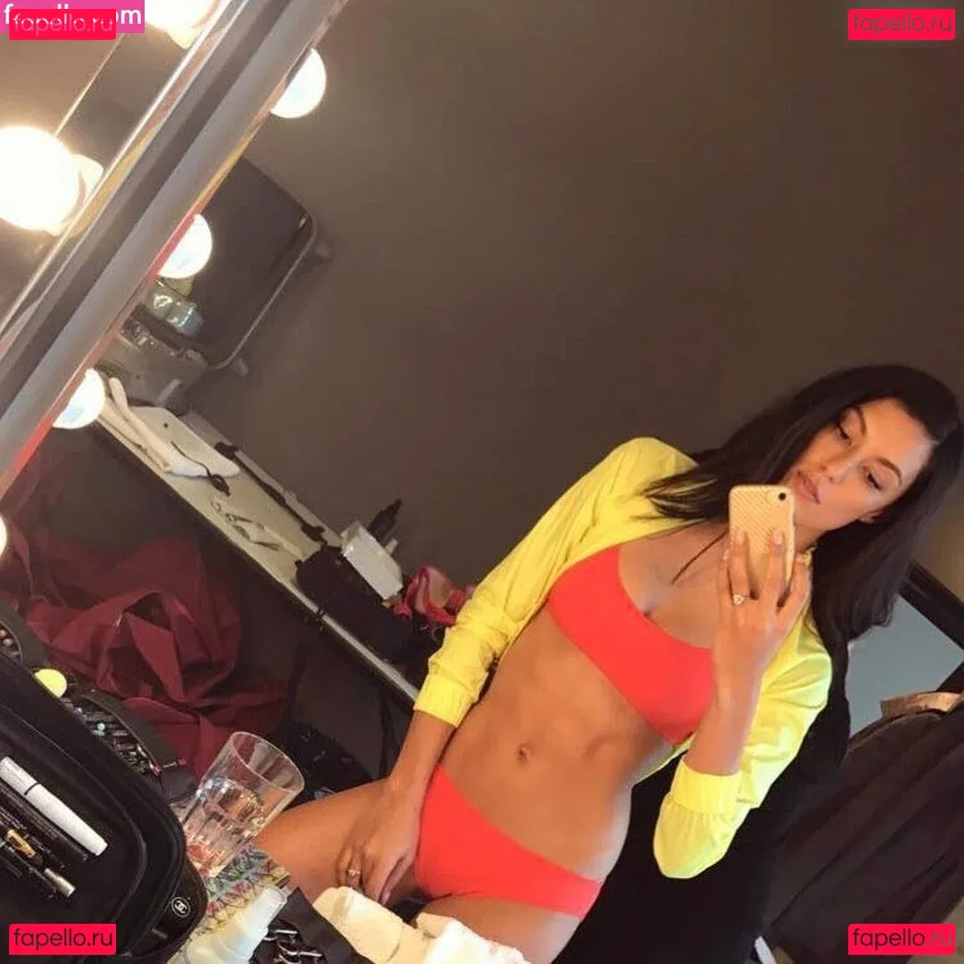 Rebecca Mir Onlyfans Photo Gallery 