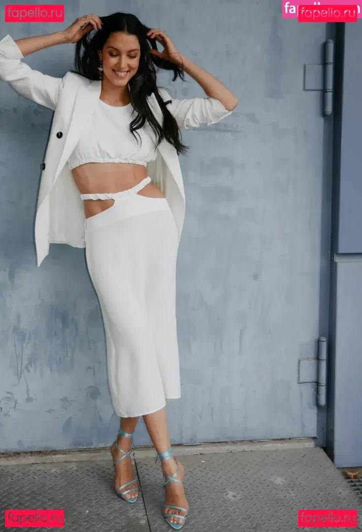 Rebecca Mir Onlyfans Photo Gallery 