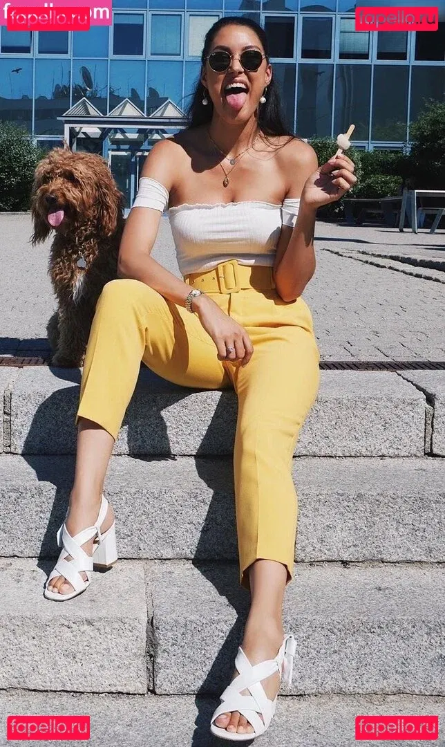 Rebecca Mir Onlyfans Photo Gallery 