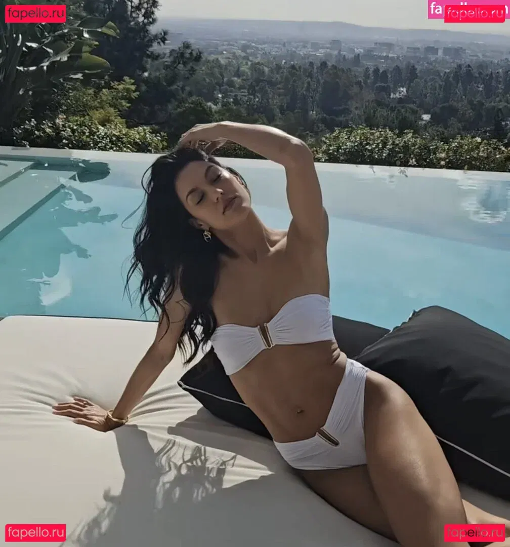 Rebecca Mir Onlyfans Photo Gallery 