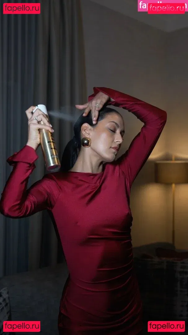 Rebecca Mir Onlyfans Photo Gallery 