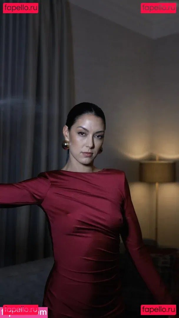 Rebecca Mir Onlyfans Photo Gallery 