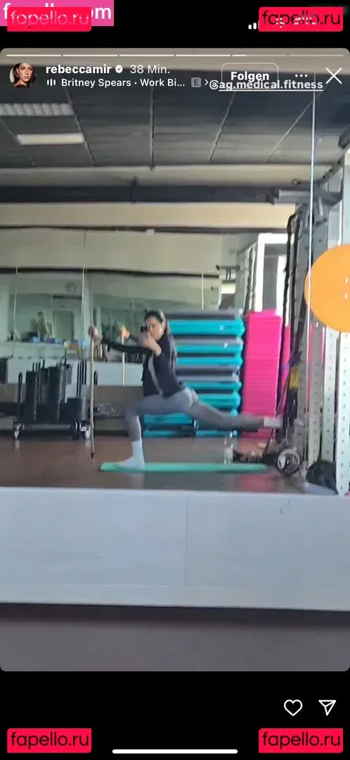 Rebecca Mir Onlyfans Photo Gallery 