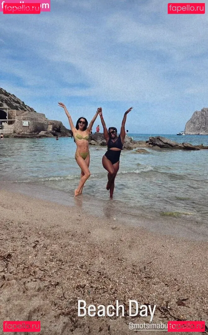 Rebecca Mir Onlyfans Photo Gallery 