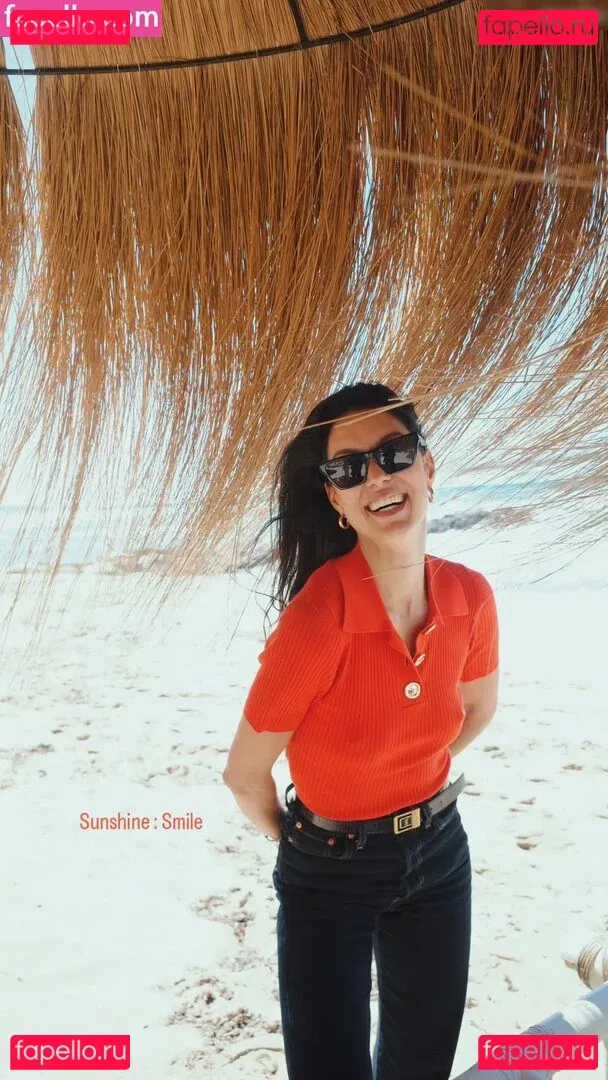 Rebecca Mir Onlyfans Photo Gallery 