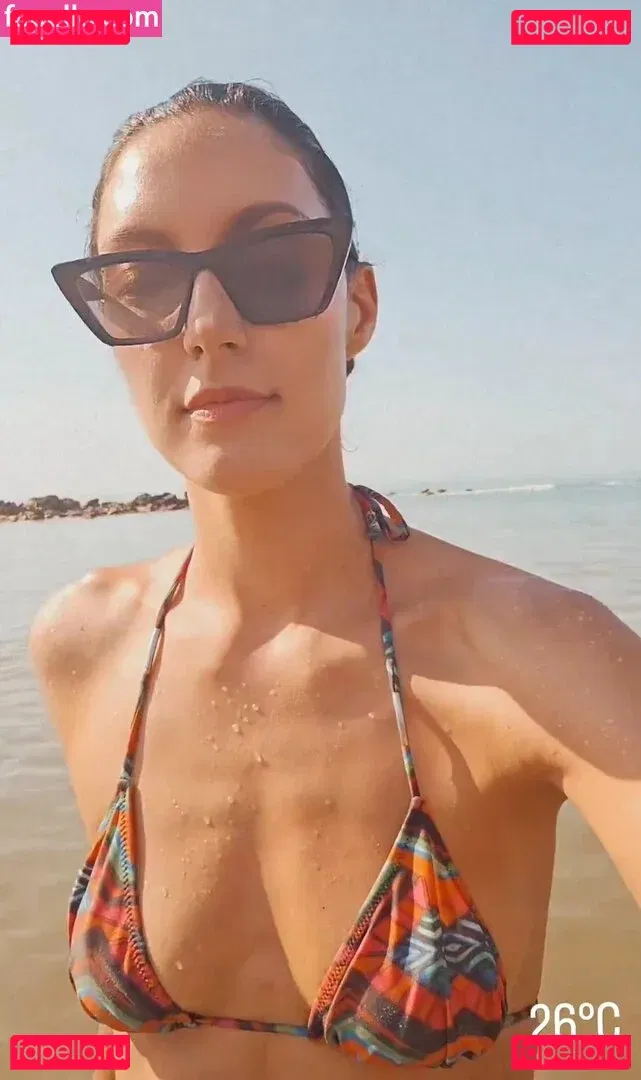 Rebecca Mir Onlyfans Photo Gallery 