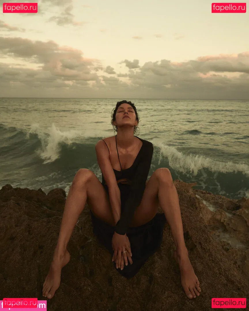 Rebecca Mir Onlyfans Photo Gallery 