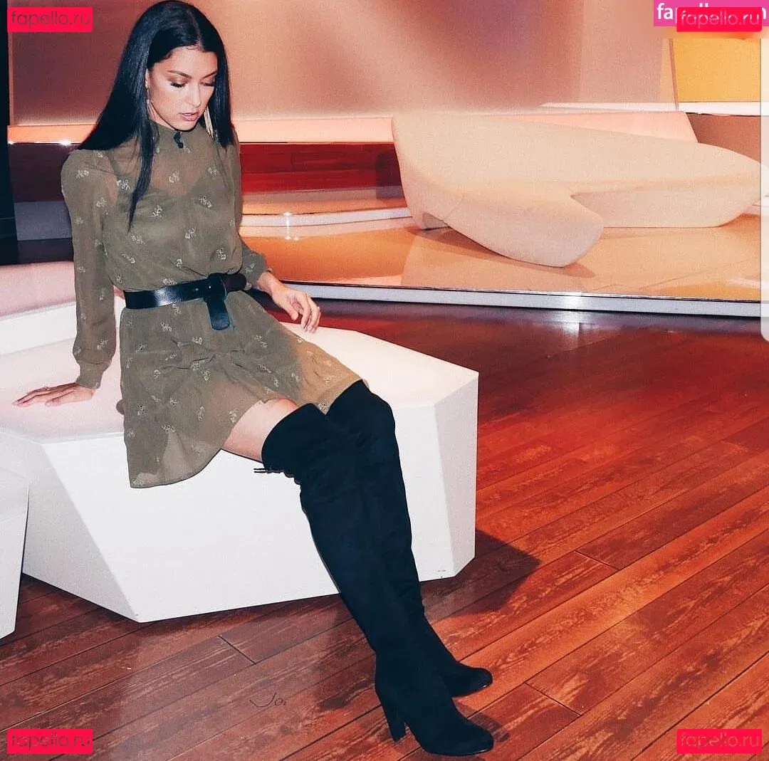 Rebecca Mir Onlyfans Photo Gallery 