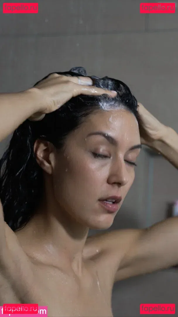 Rebecca Mir Onlyfans Photo Gallery 