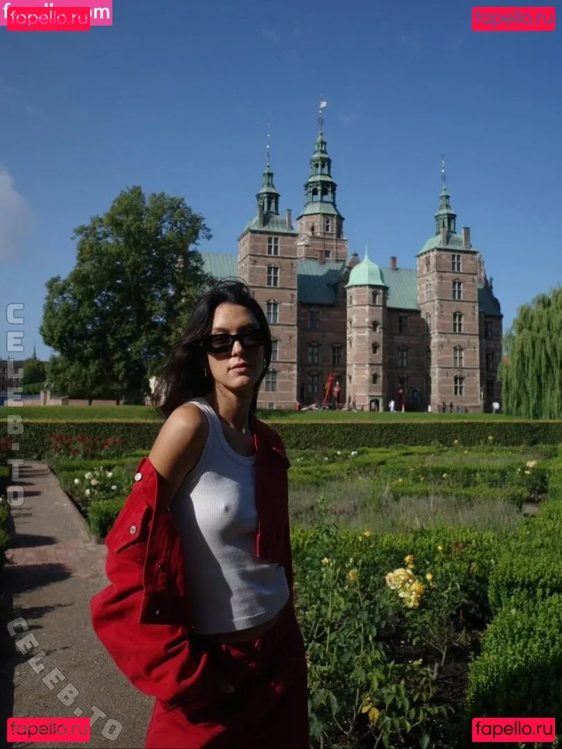 Rebecca Mir Onlyfans Photo Gallery 