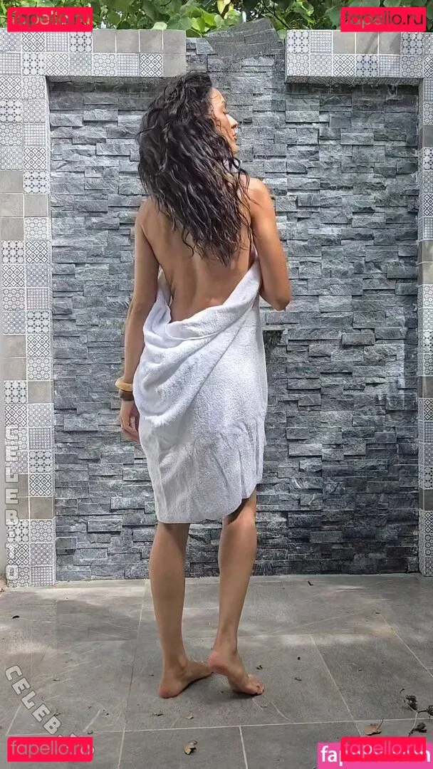 Rebecca Mir Onlyfans Photo Gallery 