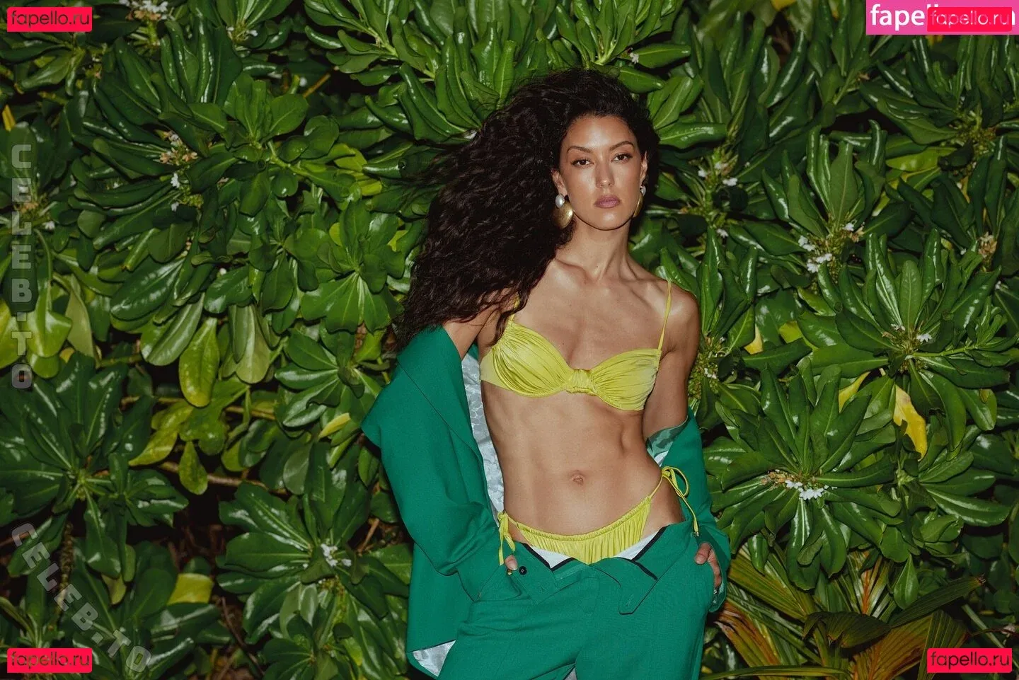 Rebecca Mir Onlyfans Photo Gallery 