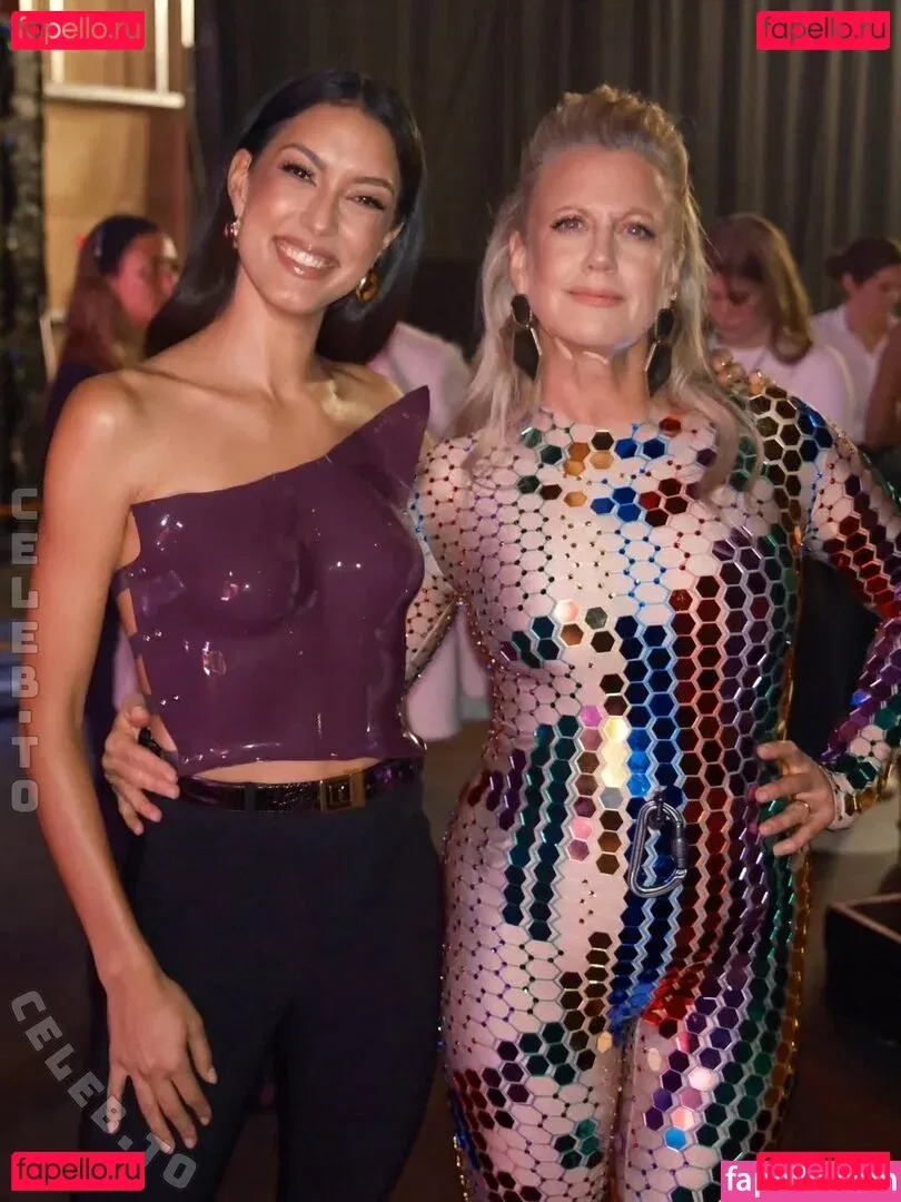 Rebecca Mir Onlyfans Photo Gallery 