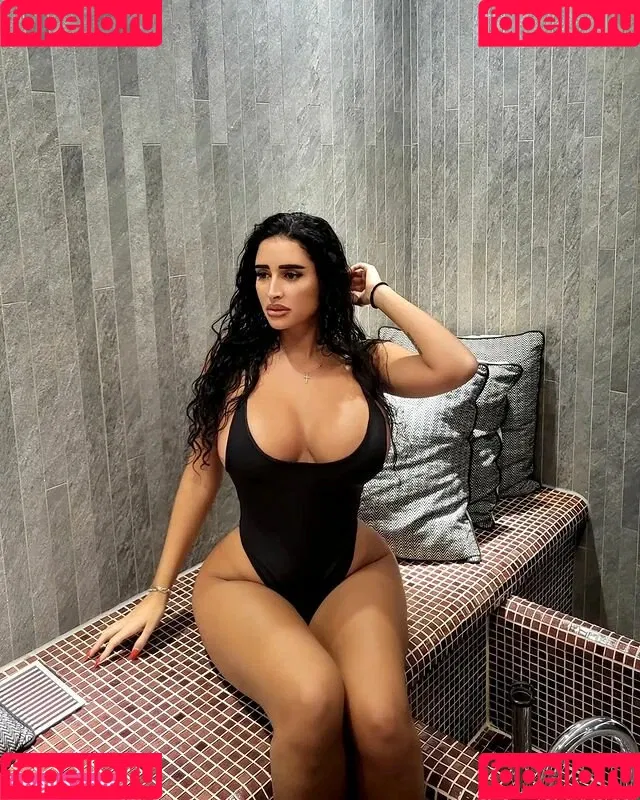 Tania Barbosa Onlyfans Photo Gallery 