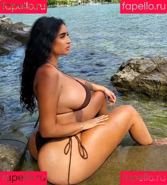 Tania Barbosa Onlyfans Photo Gallery 