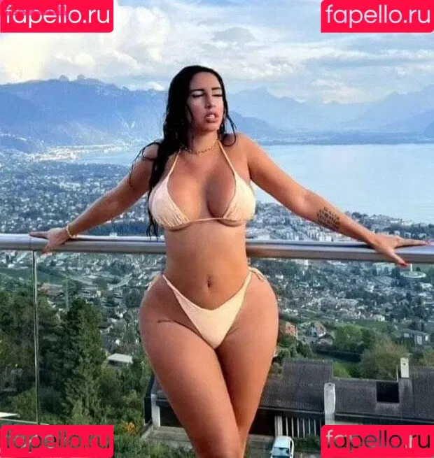 Tania Barbosa Onlyfans Photo Gallery 