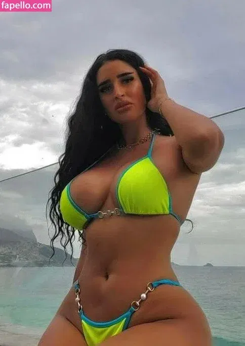 Tania Barbosa Onlyfans Photo Gallery 