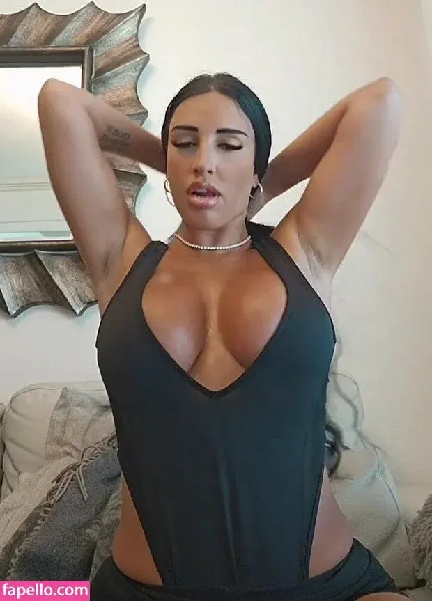 Tania Barbosa Onlyfans Photo Gallery 