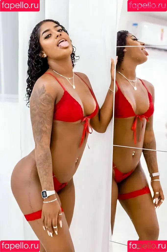 OFC Karenn Onlyfans Photo Gallery 