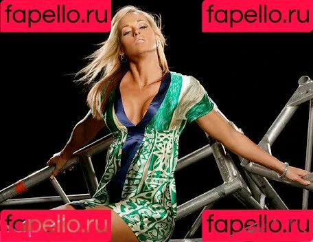 WWE Michelle McCool Onlyfans Photo Gallery 