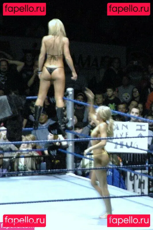 WWE Michelle McCool Onlyfans Photo Gallery 