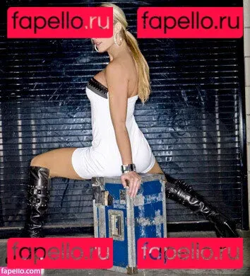 WWE Michelle McCool Onlyfans Photo Gallery 