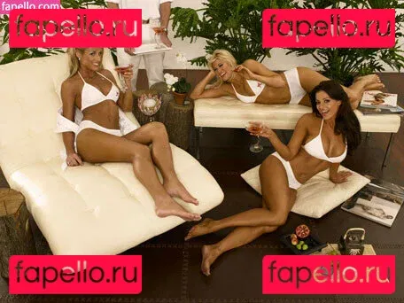 WWE Michelle McCool Onlyfans Photo Gallery 