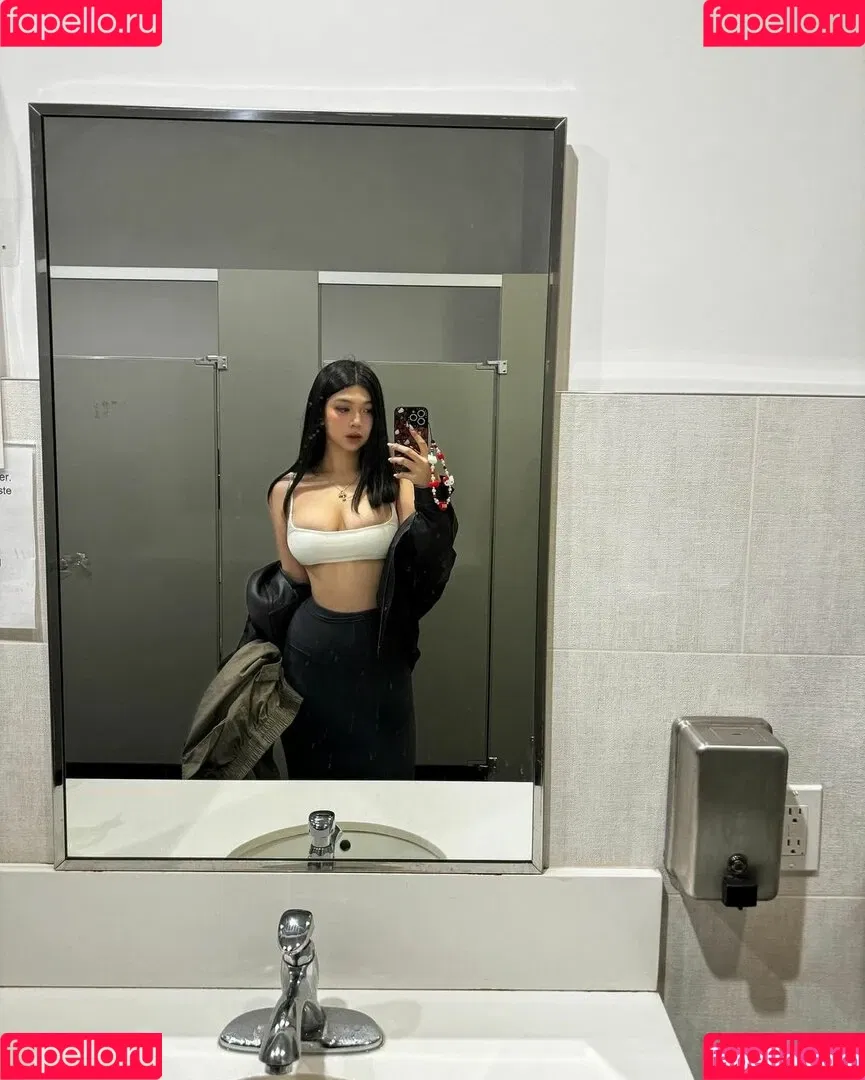 zhang_xinmu Onlyfans Photo Gallery 