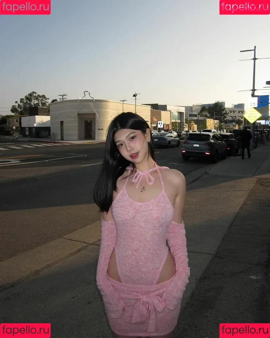 zhang_xinmu Onlyfans Photo Gallery 