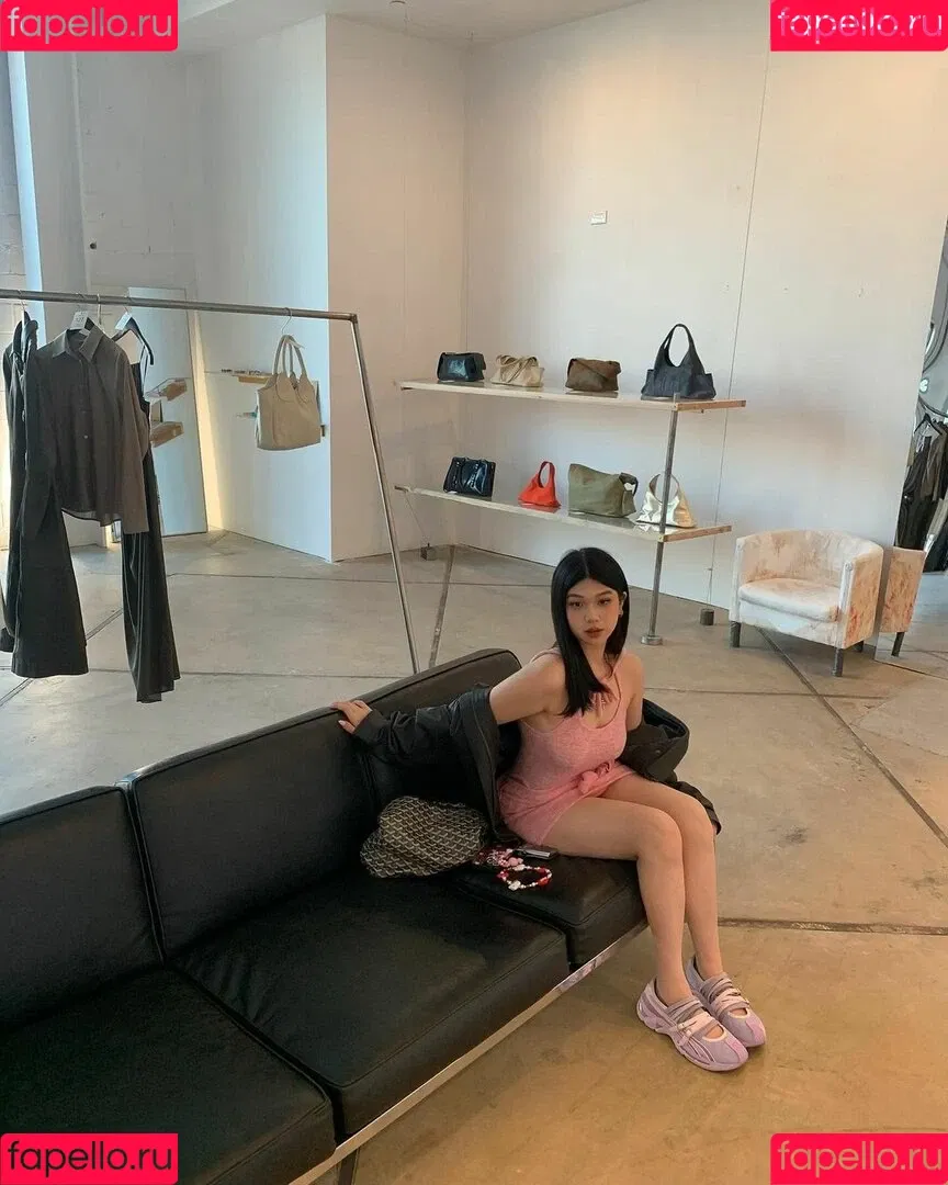 zhang_xinmu Onlyfans Photo Gallery 