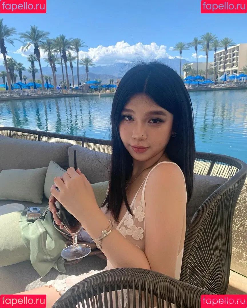 zhang_xinmu Onlyfans Photo Gallery 