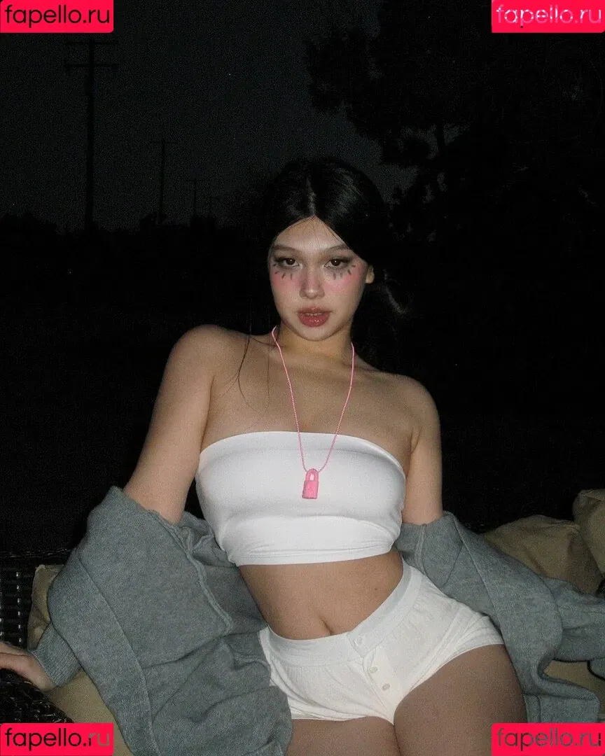 zhang_xinmu Onlyfans Photo Gallery 