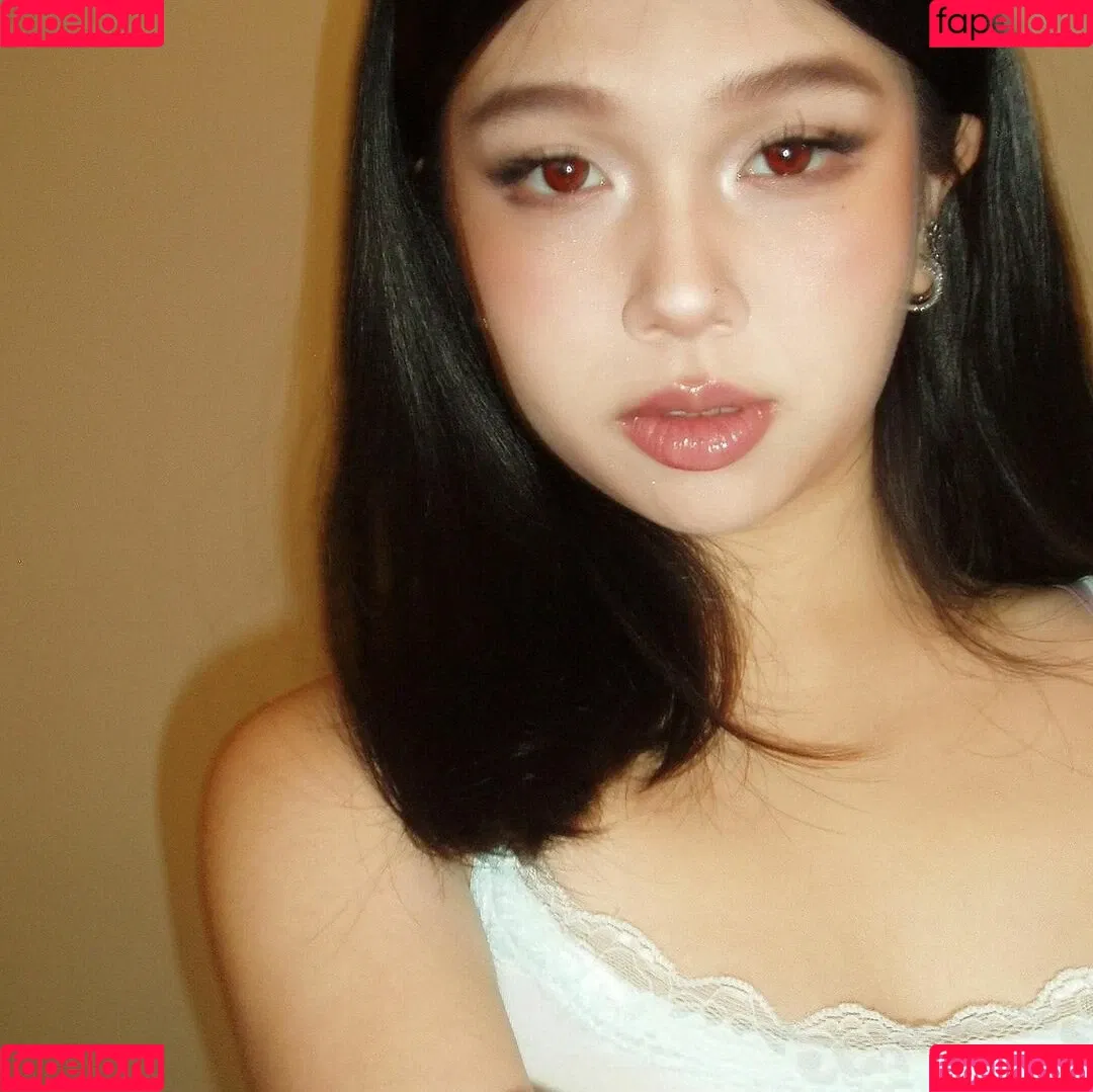zhang_xinmu Onlyfans Photo Gallery 