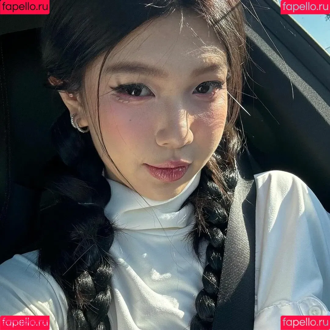 zhang_xinmu Onlyfans Photo Gallery 