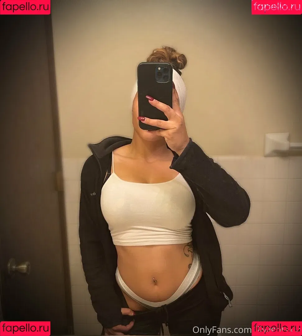 lilylightskin Onlyfans Photo Gallery 