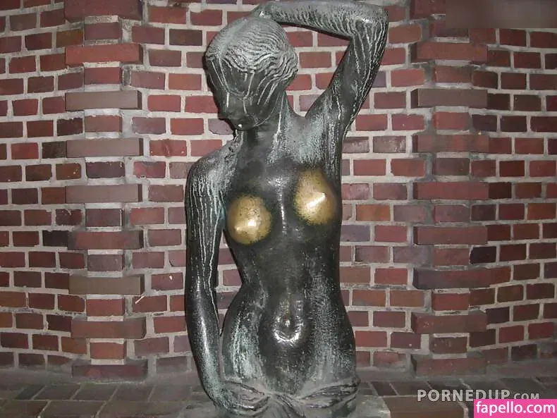 NSFW Funny Onlyfans Photo Gallery 