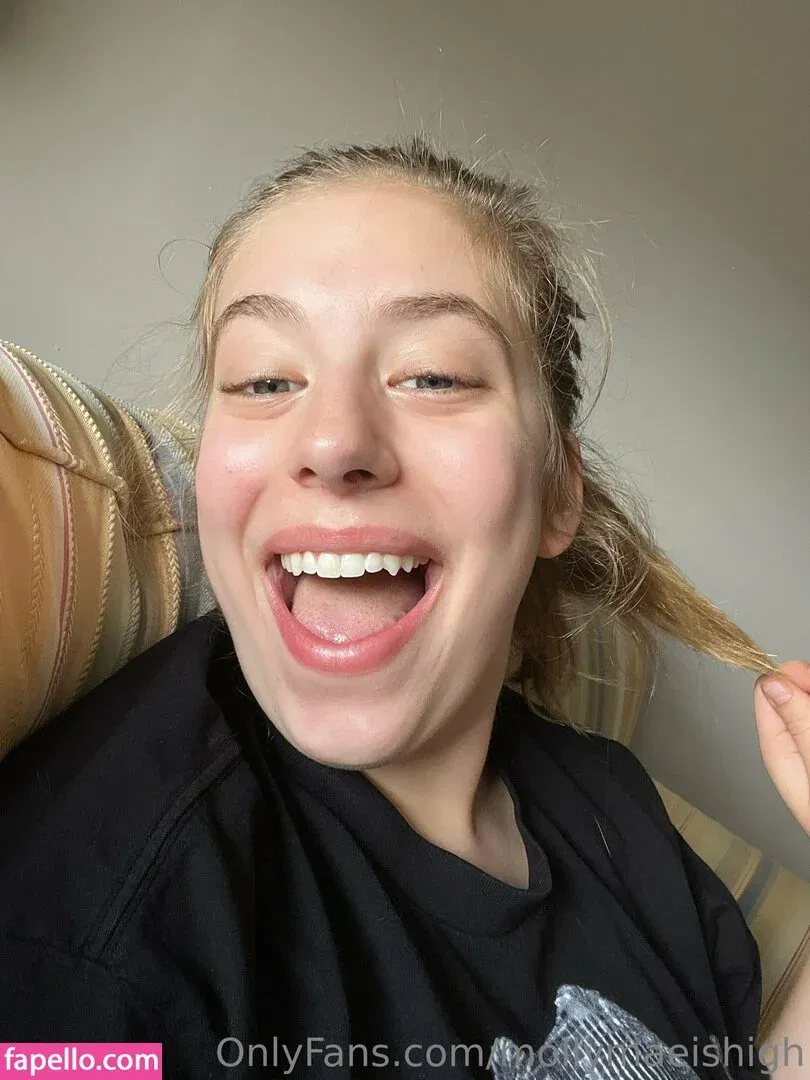 mollymaeishigh Onlyfans Photo Gallery 